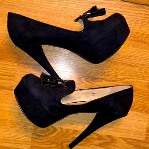 Shoe Dazzle Black Suede Platform Tassel High Heels